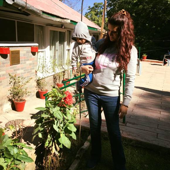 Meet your Posher, Ansa - Picture 1 of 5